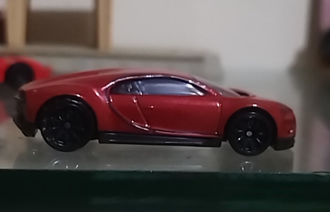 '16 Bugatti Chiron