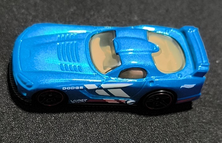 Dodge Viper GTS-R