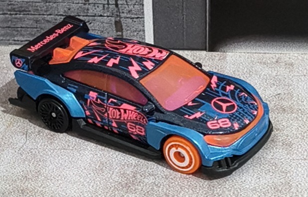 Mercedes-Benz CLA HW