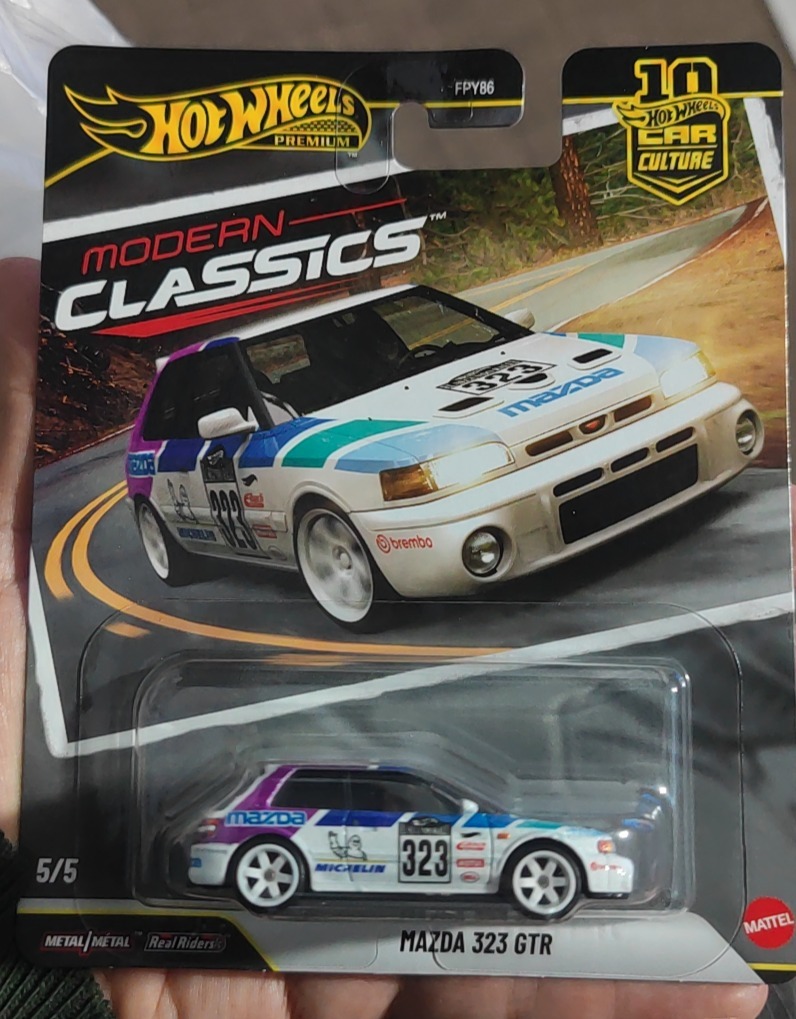 Mazda 323 GTR