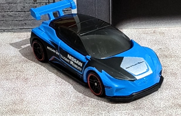 Nissan Leaf NISMO RC_02
