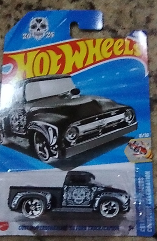 Custom/PERSONNALISÉ '56 Ford trucks/camion
