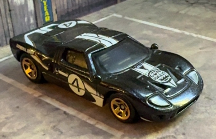Ford GT-40