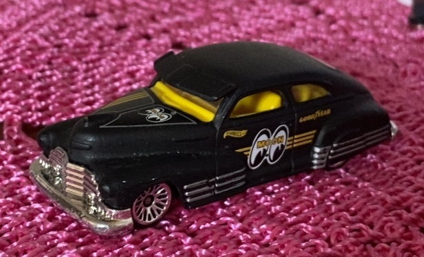 '47 Chevy Fleetline (Yellow)