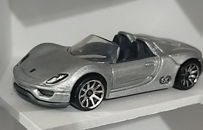 Porsche 918 Spyder (Silver)