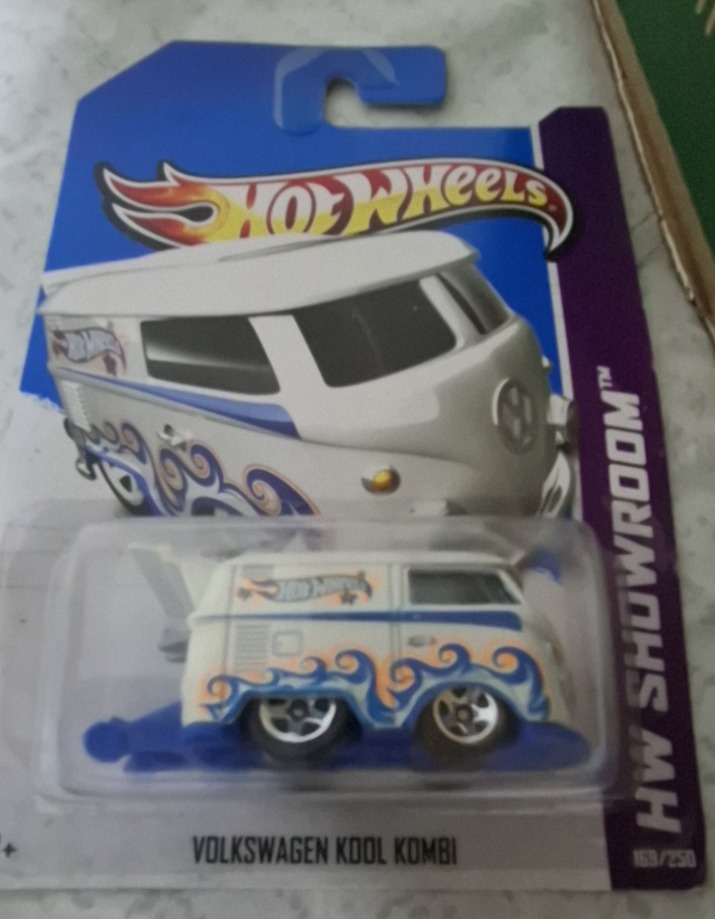 Volkswagen Kool Kombi (White)
