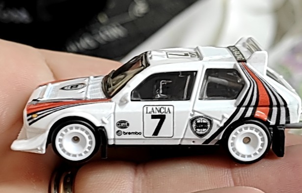 Lancia Delta S4