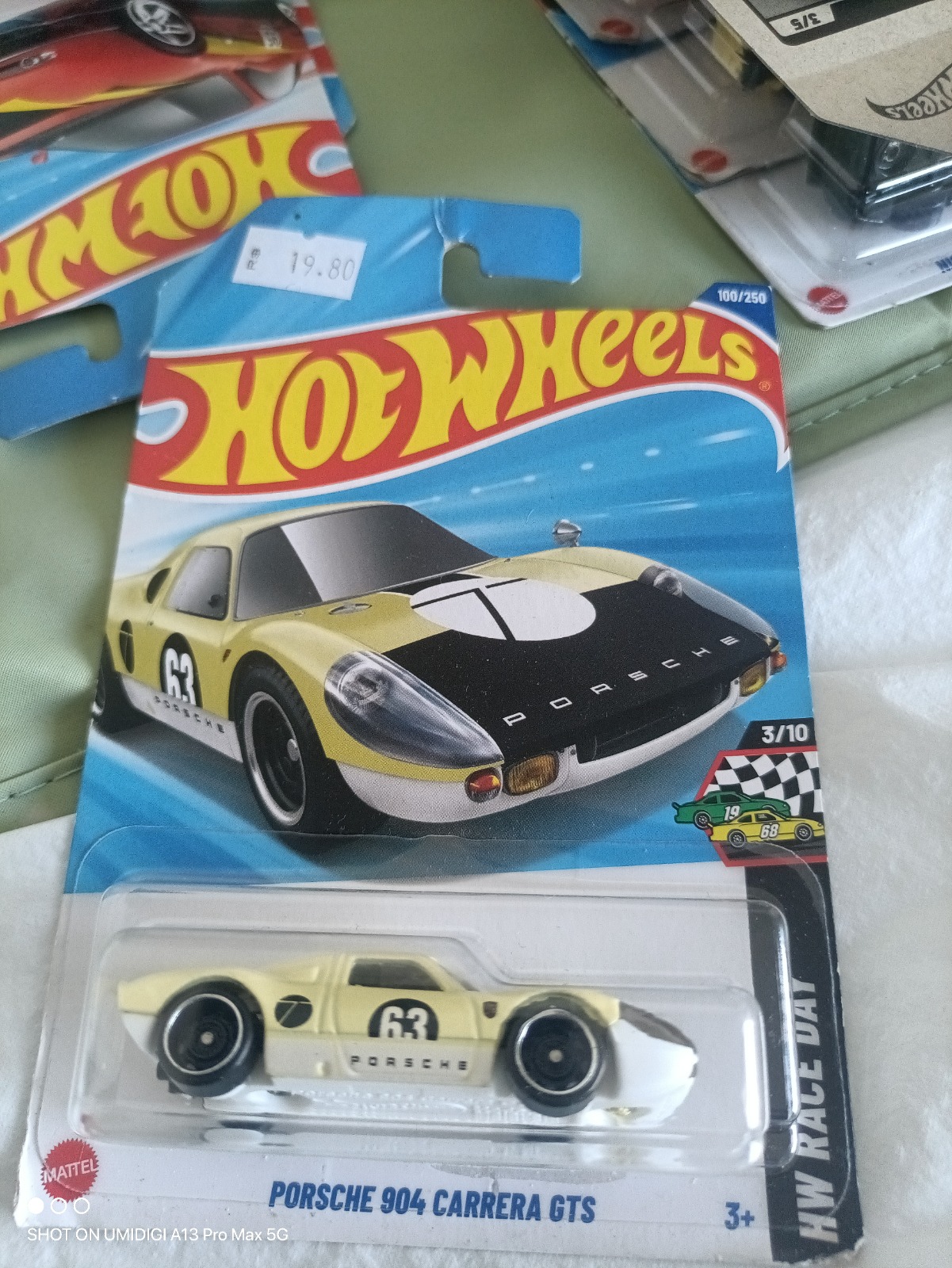 Porsche 904 Carrera GTS (Light Yellow)