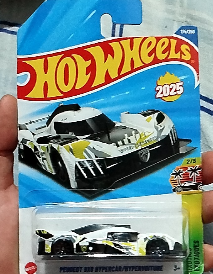 Peugeot 9X8 Hypercar