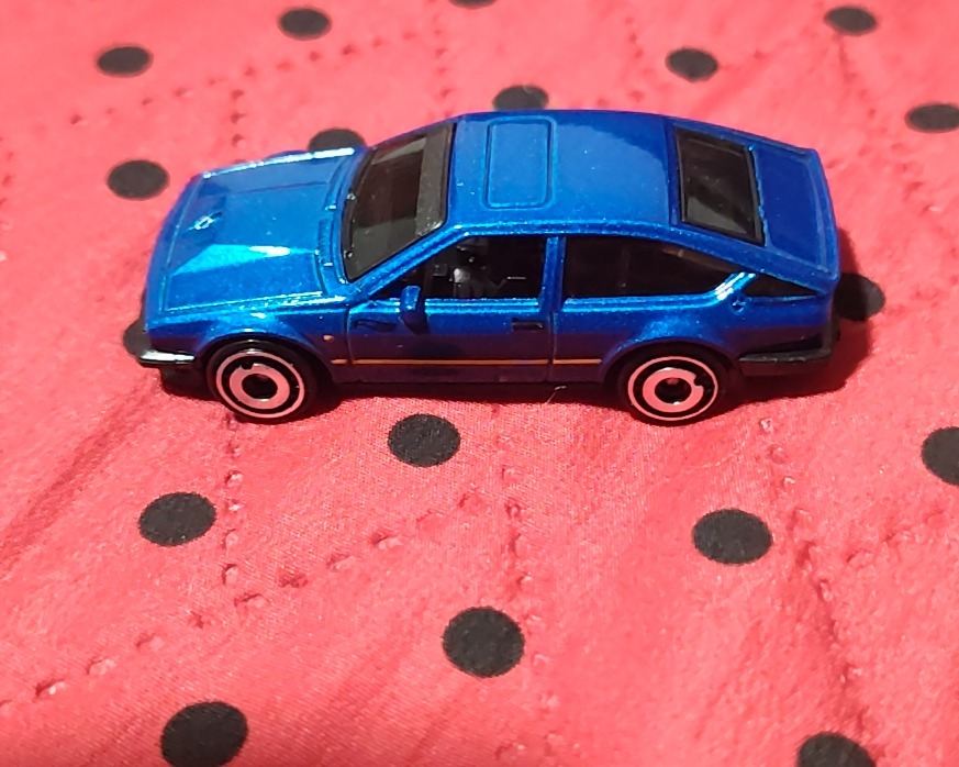 Alfa Romeo GTV6 3.0 azul