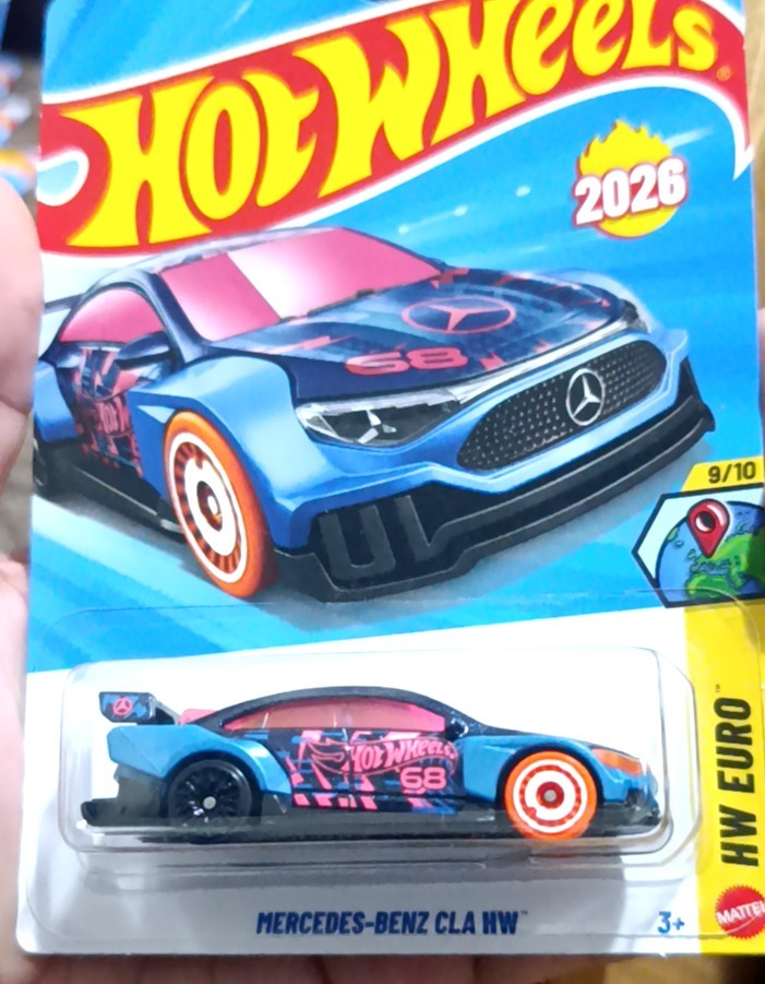 Mercedes-Benz CLA HW