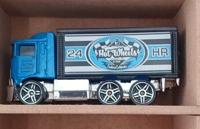 Hiway Hauler (3rd Color) HW City Works