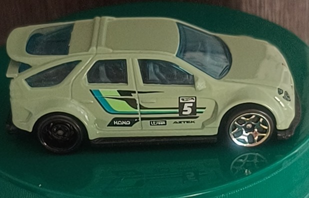 Pontiac Aztek Custom (Teal)
