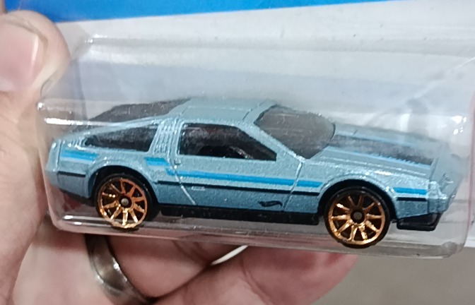 DMC DeLorean