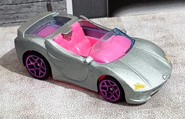 Barbie Extra (Silver) 03