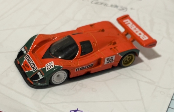 Mazda 787B (laranja)