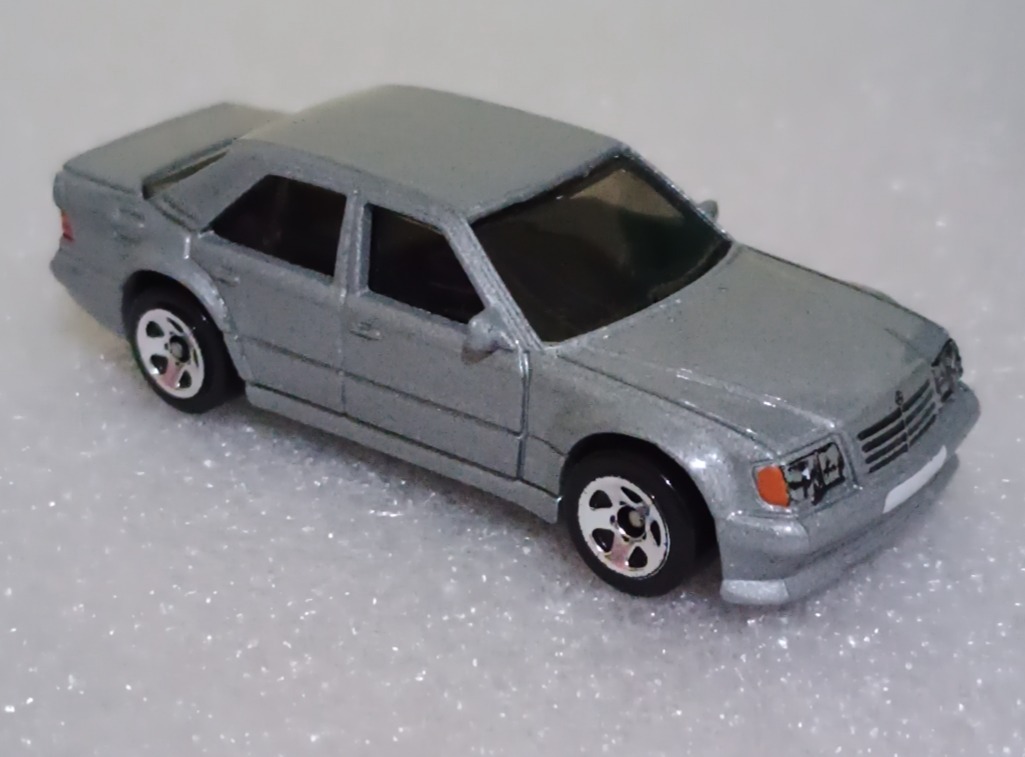 Mercedes-Benz 500 E