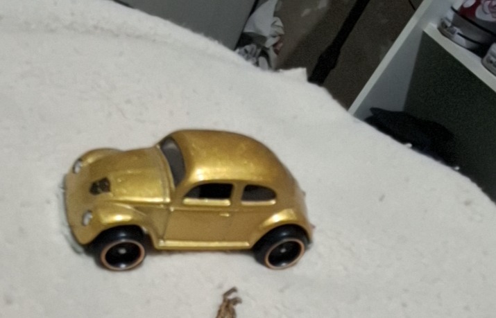 Volkswagen Beetle bumblebe