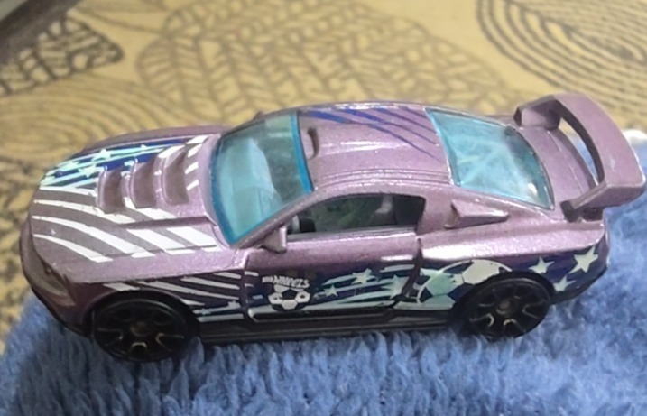 Custom '12 Ford Mustang 