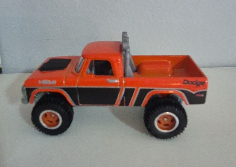 70 Dodge Power Wagon