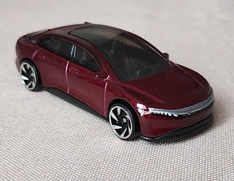 Lucid Air (Silver)