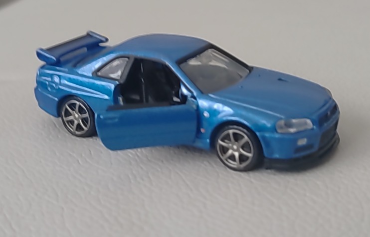 Nissan Skyline GT R (TOMICA PREMIUN)