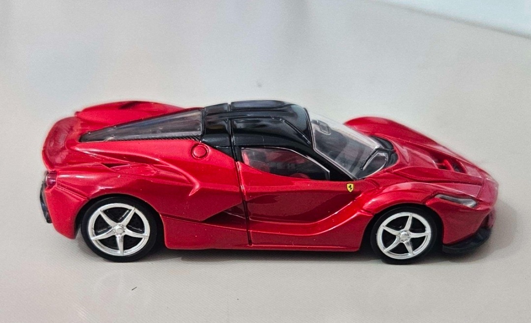 Ferrari  Laferrari 