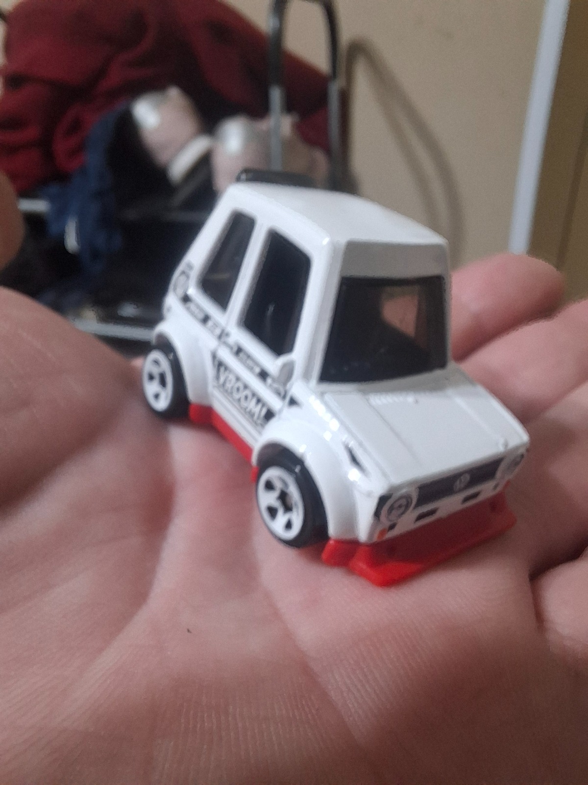Tooned Volkswagen Golf Mk1 (White)