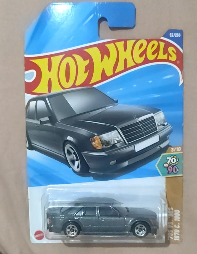 Mercedes-Benz 500 E (3rd Color)