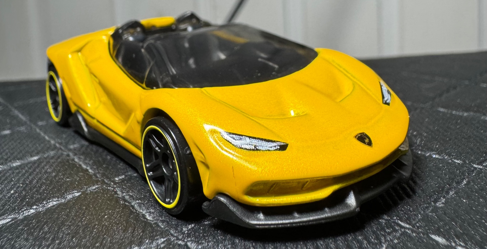 '16 Lamborghini Centenario Roadster