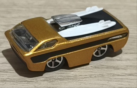 Deora tooned