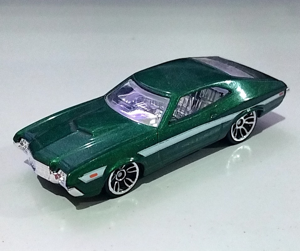 '72 Ford Gran Torino Sport