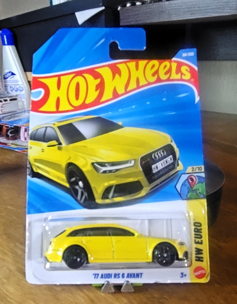 '17 Audi RS 6 Avant 1