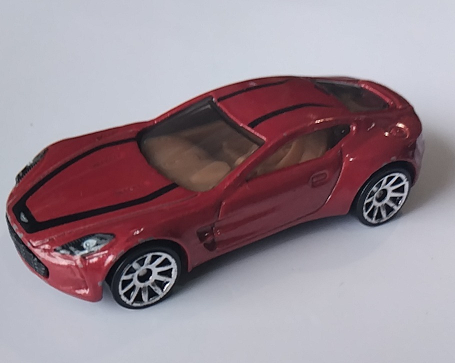 Aston Martin One-77