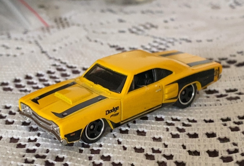'69 Dodge Coronet Super Bee (Yellow)