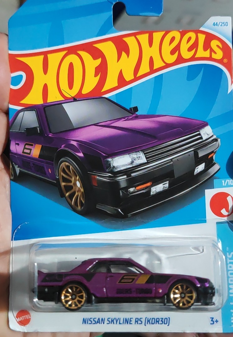 Nissan Skyline RS (KDR30) (Purple)
