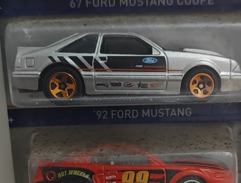 '92 Ford Mustang