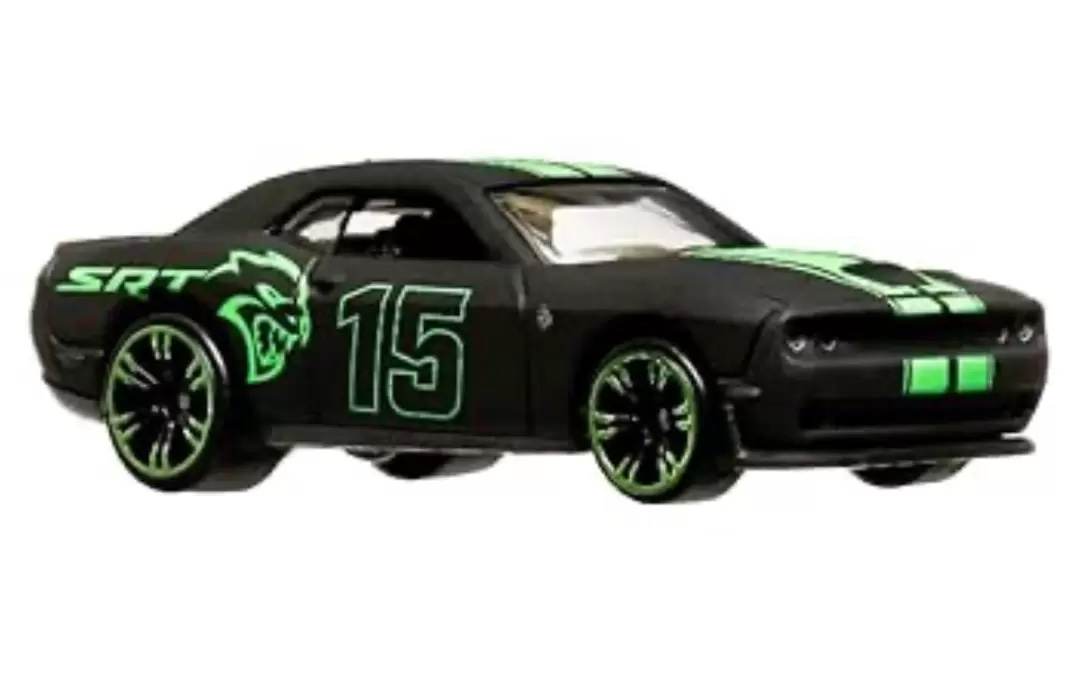 '15 Dodge Challenger SRT Hellcat