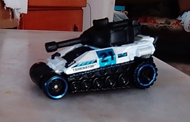 Tanknator (Dark Green)