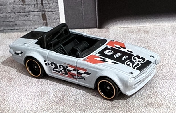 Triumph TR6 (Silver)