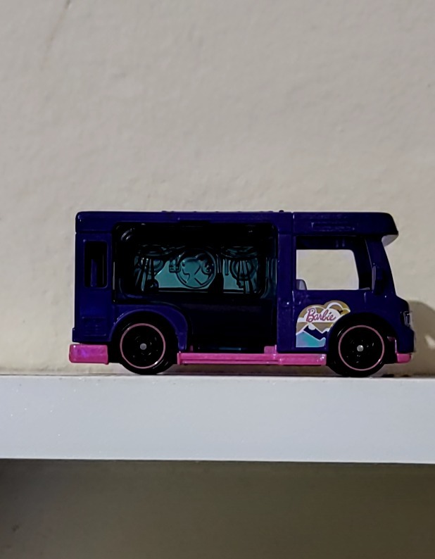 Barbie Dream Camper (2nd Color)