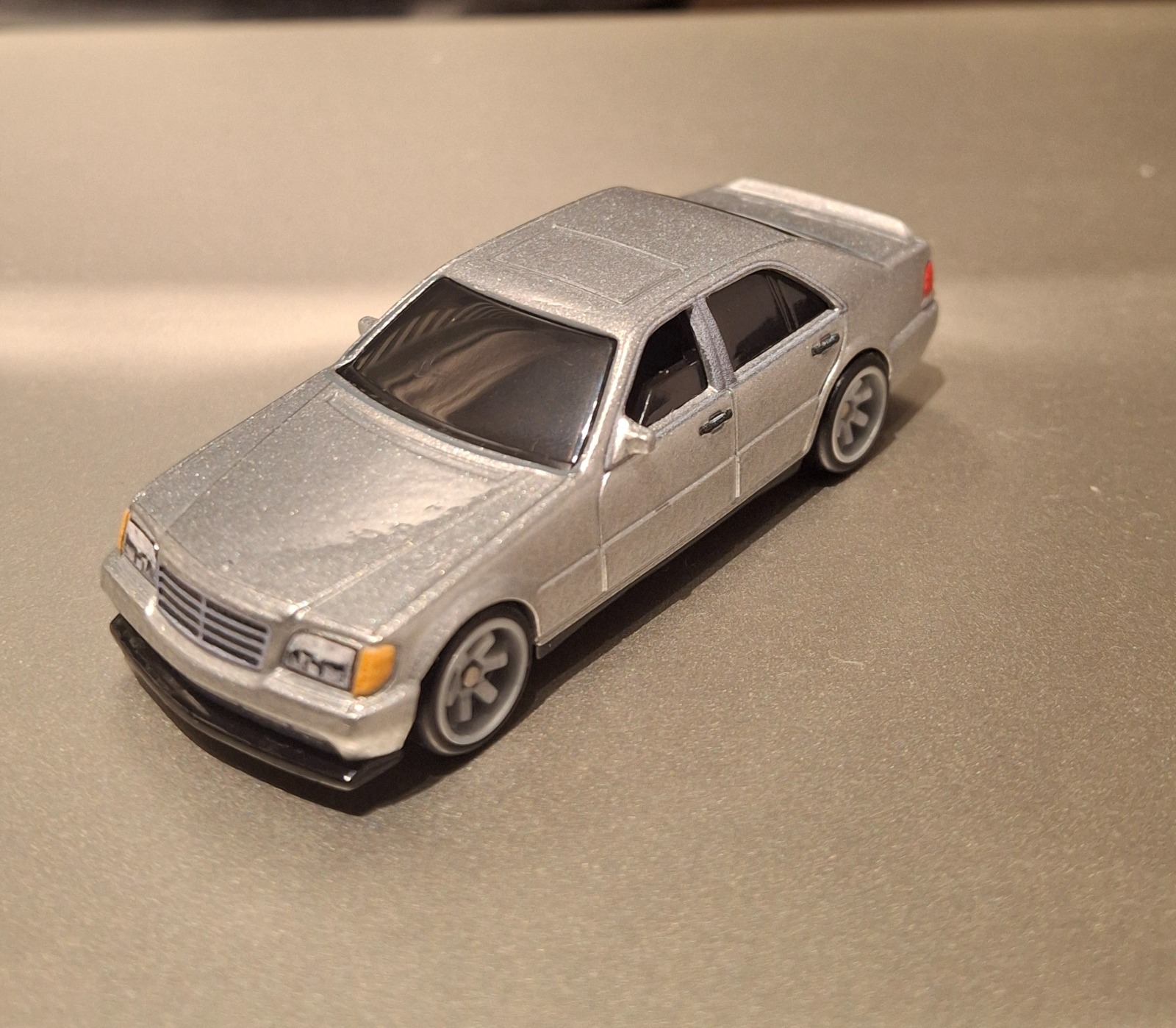 Mercedes-Benz 500 SEL