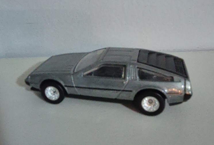 DeLorean DMC-12