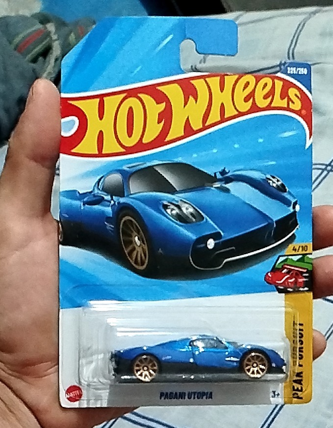 Pagani Utopia