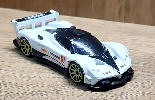 Pagani Zonda R