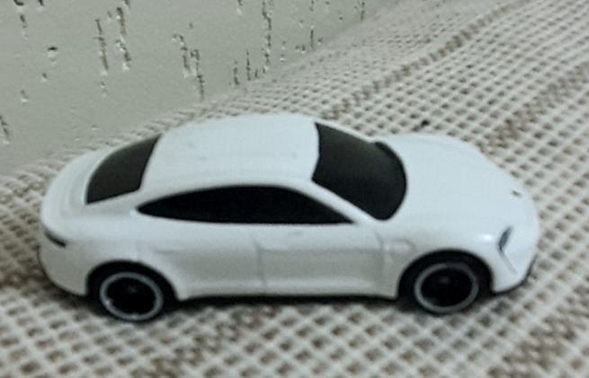 Porsche Taycan Turbo S HW EV