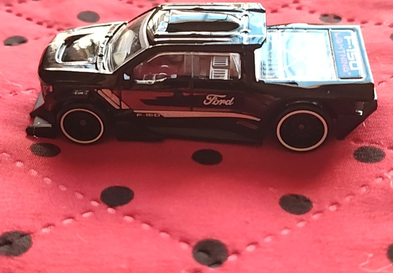 Ford F-150 Lightning Custom