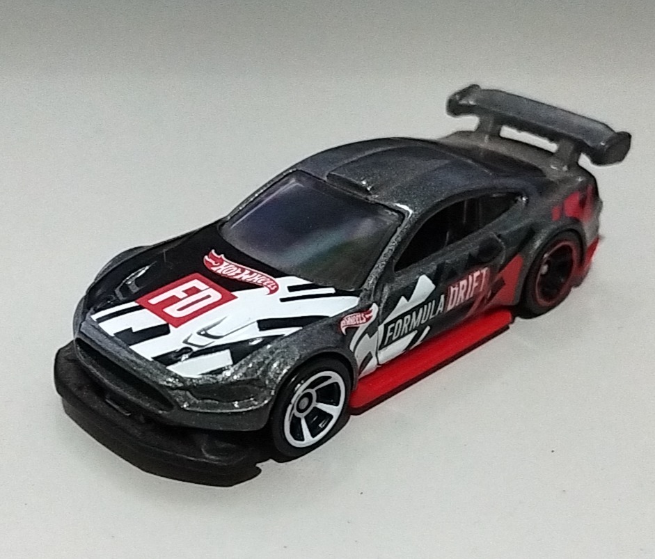 Custom '18 Ford Mustang GT (Black)