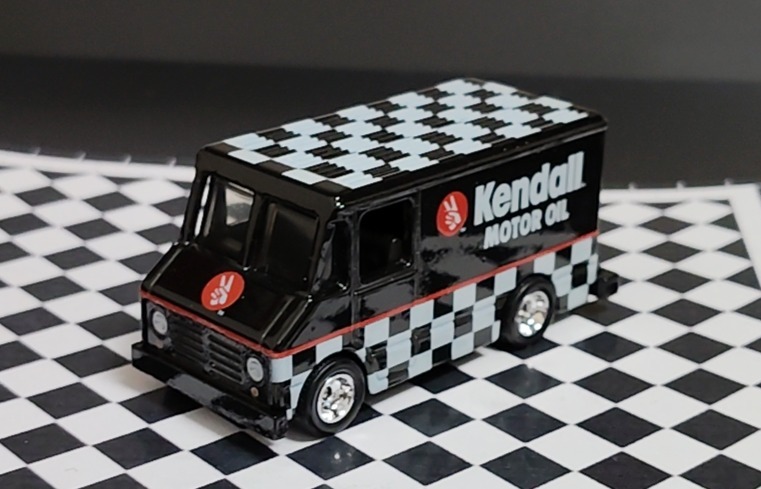 Combat Medic Pop Culture - Vintage Oil - Kendall Motor Oil