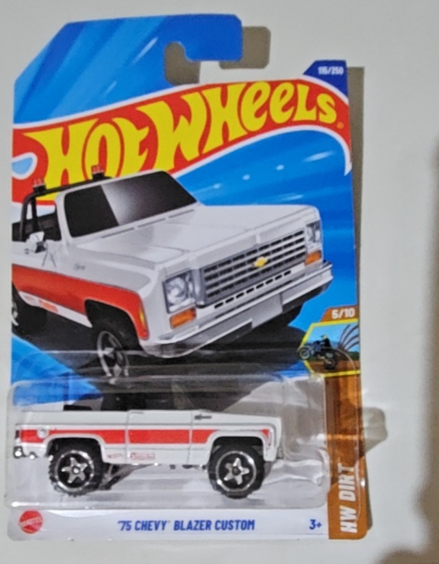 '75 Chevy Blazer Custom (White)